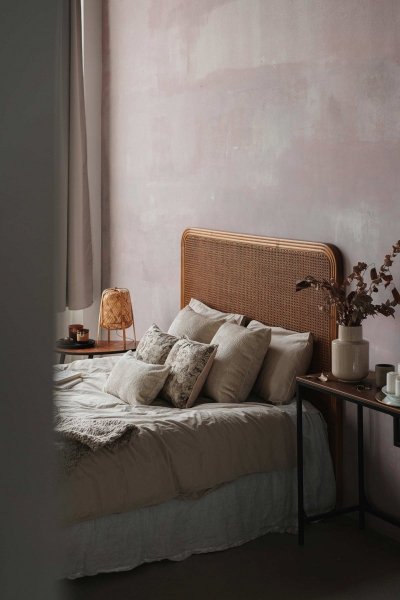 Cream set of 5 decorative pillows for the bedroom