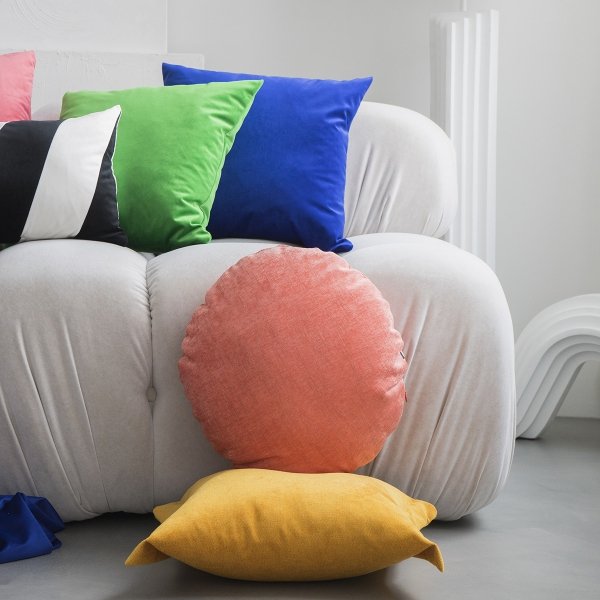 Rolo Round Coral Decorative Pillow 45