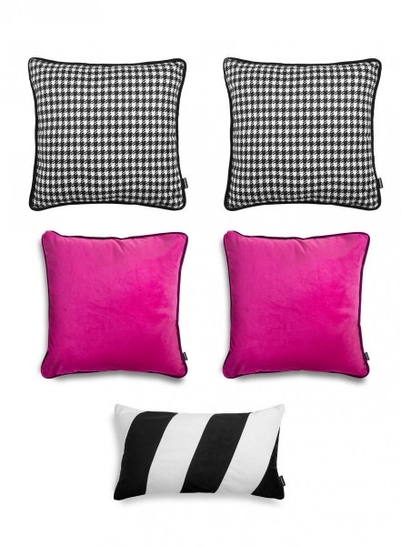 Różowo czarny zestaw poduszek dekoracyjnych do sypialni