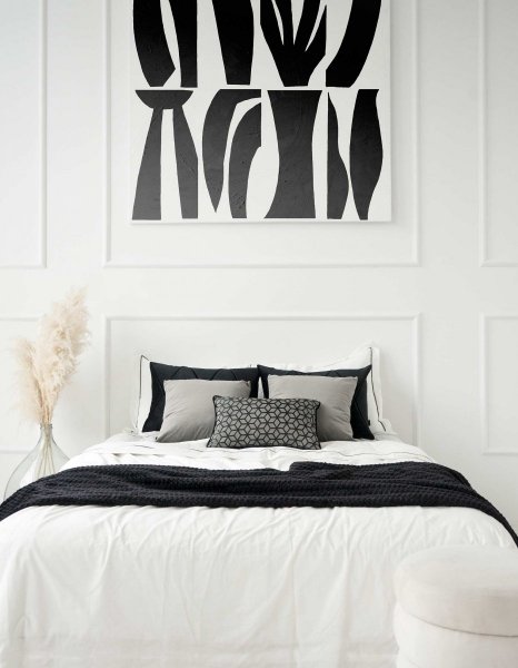 Grafitowy zestaw poduszek dekoracyjnych do sypialni