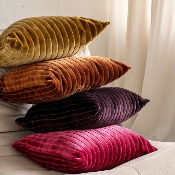 Cordian fioletowa poduszka dekoracyjna 50x50 Prestige Line