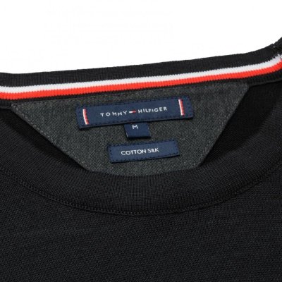 Sweter męski Tommy Hilfiger czarny jedwab z okrągłym dekoldem