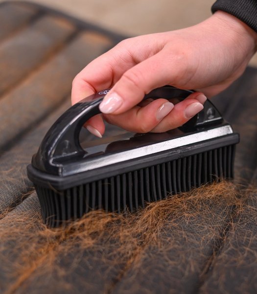 WALDHAUSEN Gumowa szczotka do skutecznego usuwania sierści z ubrań, czapraków