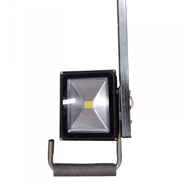 Oświetlenie strefy załadunku – lampa dokowa DL 1300 LED Hormann
