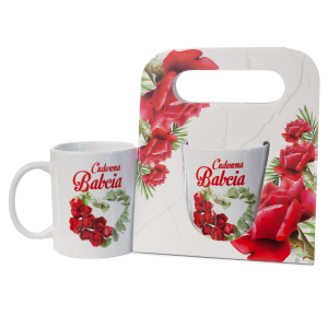 Kubek ceramiczny w ozdobnym opakowaniu z napisem Cudowna Babcia