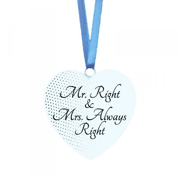 Drewniana tabliczka w kształcie serca z napisem Mr. Right &amp; Mrs. Always Right